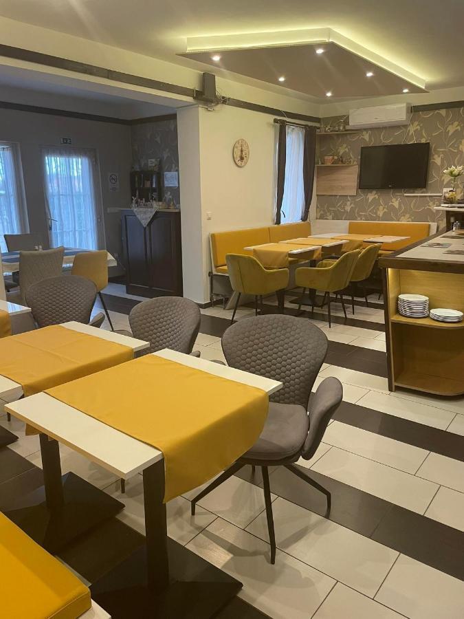 Medea Apartman Bük Exteriör bild